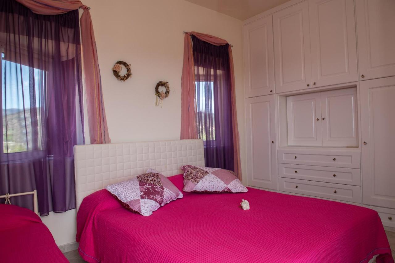 Beachfront Villa Samantha'S Paradise Kivérion Exteriér fotografie